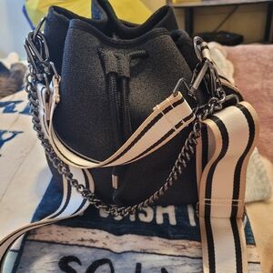 HAUTE SHORE BUCKET BAG